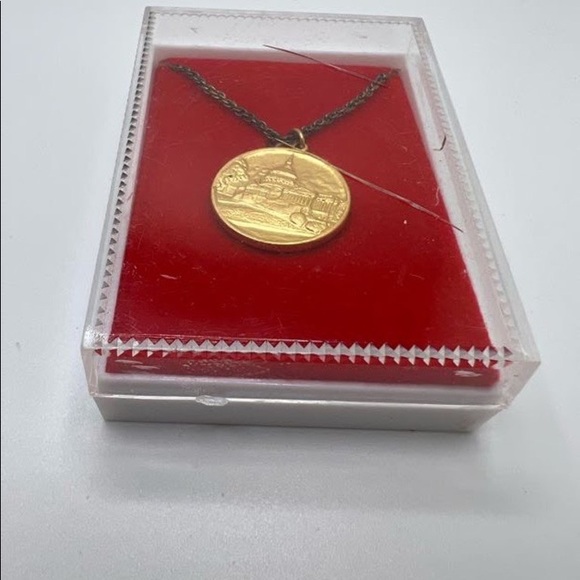 Original Cornerstone Laid by George Washington Monument Pendant on Chain In box - Picture 5 of 5